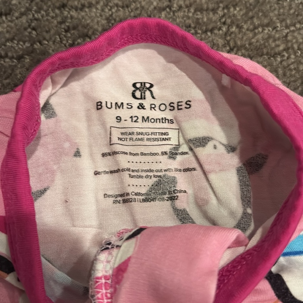 BUMS & ROSES/LITTLE BUM BUMS onesies - Picture 2 of 4